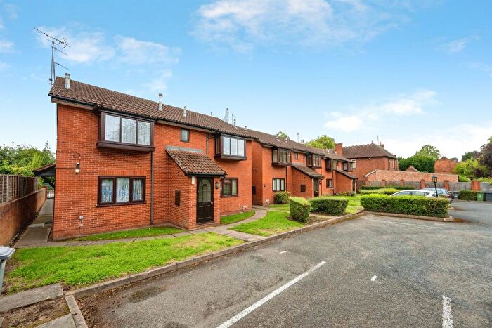 1 Bedroom Flat For Sale In Blakebrook Gardens, Kidderminster, DY11