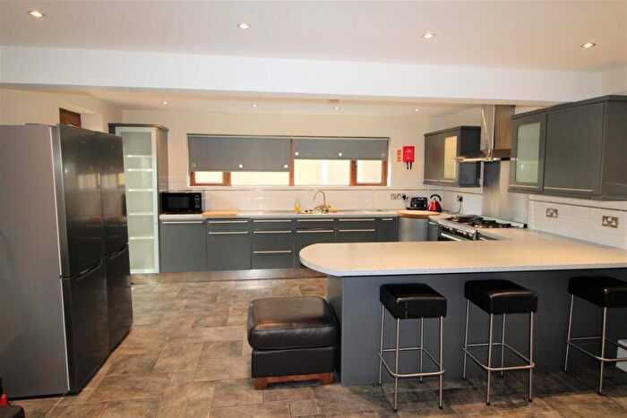 6 Bedroom Private Hall To Rent In Bowerham Terrace, Lancaster, LA1