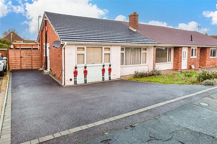 2 Bedroom Semi-Detached Bungalow For Sale In Richmond Way, Maidstone, Kent, ME15