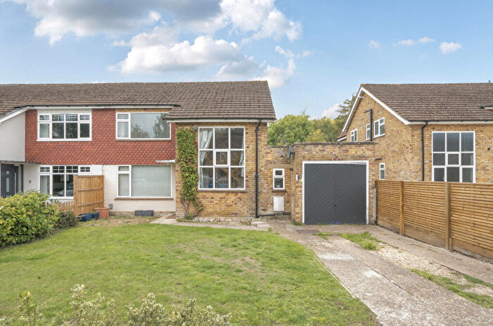 3 Bedroom Semi-Detached House For Sale In Jenner Drive, West End, Woking, Surrey, GU24