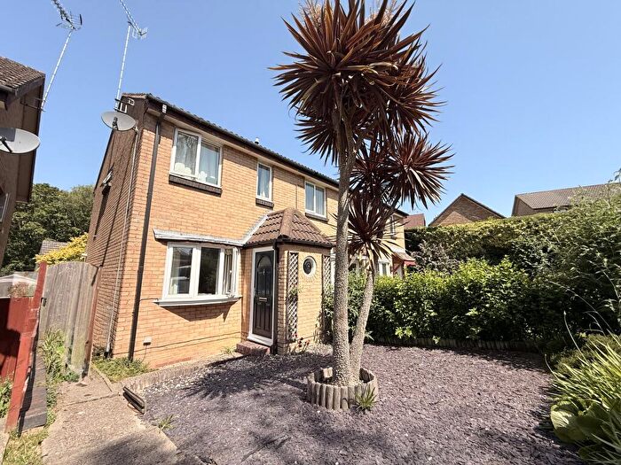 2 Bedroom End Of Terrace House For Sale In Coachmans Copse, Townhill Park, SO18