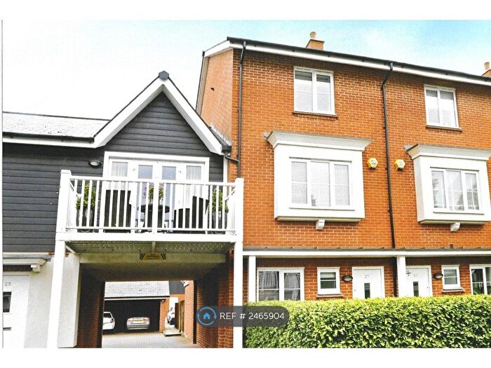 4 Bedroom End Of Terrace House To Rent In Sierra Road, High Wycombe, HP11