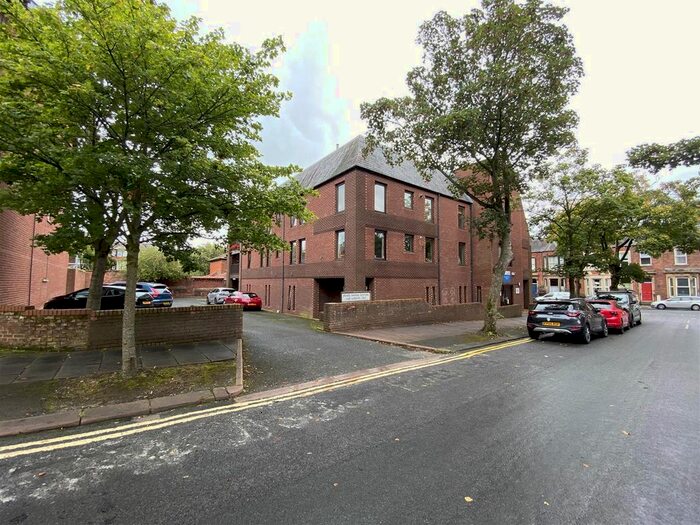 2 Bedroom Flat To Rent In Grosvenor House, Warwick Square, Carlisle, CA1