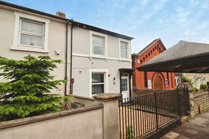 1 Bedroom Flat To Rent In Devizes Road, Swindon, SN1