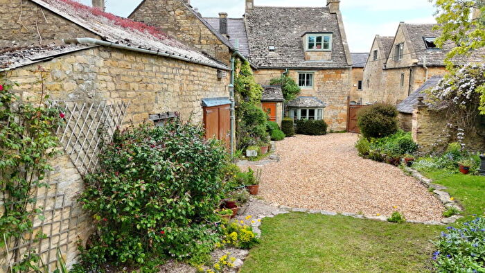 5 Bedroom End Of Terrace House For Sale In Bourton On The Hill, Moreton-in-marsh, GL56
