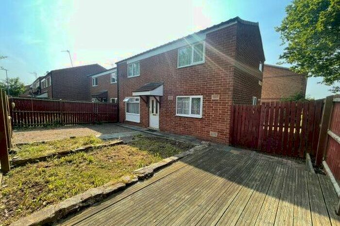 3 Bedroom End Of Terrace House To Rent In Coverdale, Middlesbrough, TS8