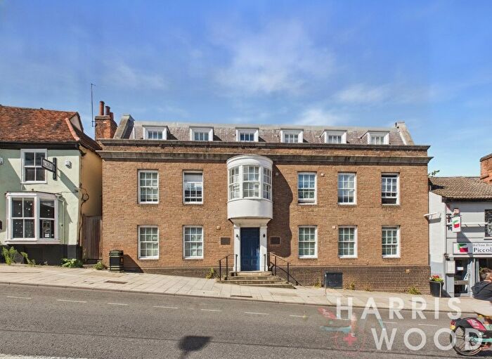 2 Bedroom Flat For Sale In Oriel House, - North Hill, Colchester, Essex, CO1