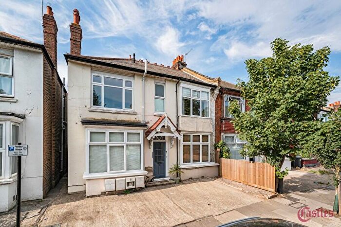 1 Bedroom Flat To Rent In Sidney Avenue, Palmers Green, N13