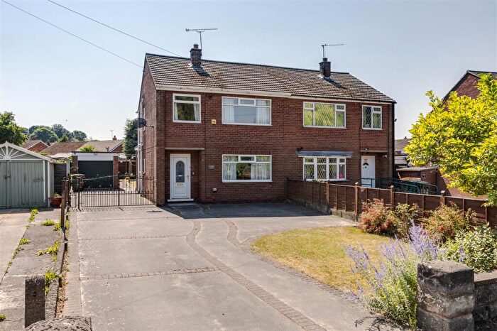 3 Bedroom Semi-Detached House For Sale In Sunningdale Road, Scunthorpe, DN17