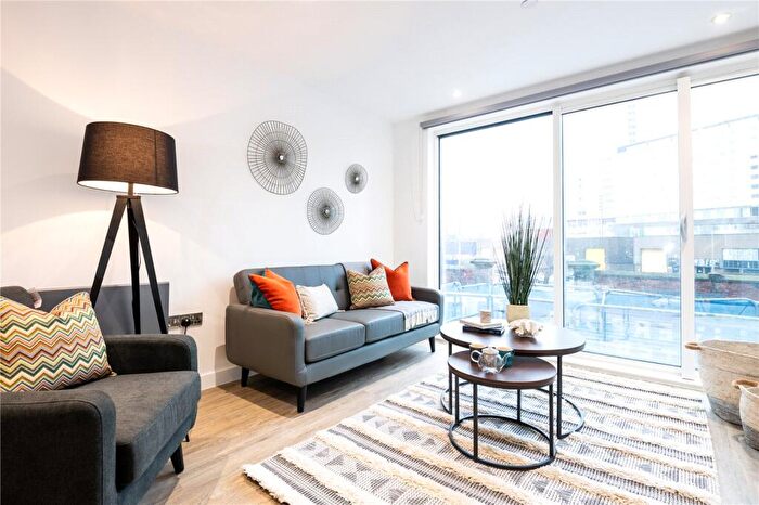 2 Bedroom Apartment To Rent In William Jessop Way, Liverpool, Merseyside, L3