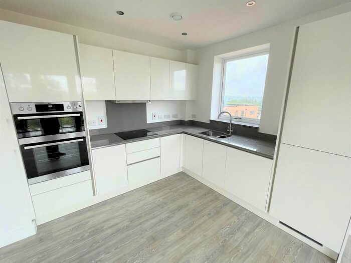 2 Bedroom Flat To Rent In Henry Darlot Drive, Mill Hill, NW7