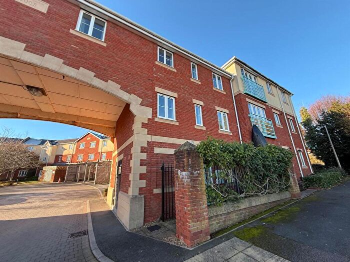 3 Bedroom Semi-Detached House To Rent In Russell Walk, Exeter, EX2