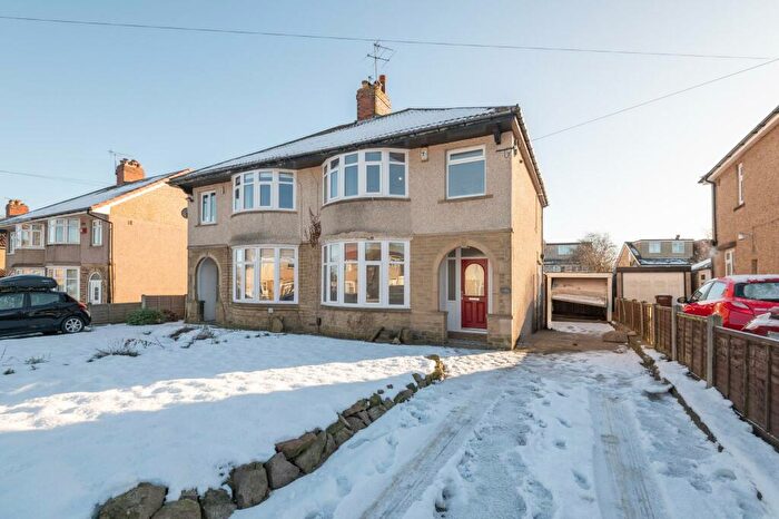 3 Bedroom Semi-Detached House To Rent In Carr Manor Road, Leeds, LS17