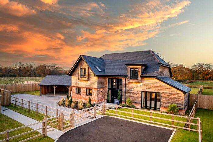 5 Bedroom Detached House For Sale In Chestnut Barn, Oldencraig, Lingfield, RH7