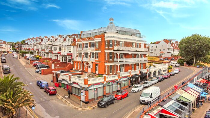 2 Bedroom Flat To Rent In Palmeira Mansions, Palmeira Avenue, Westcliff-On-Sea, Essex, SS0