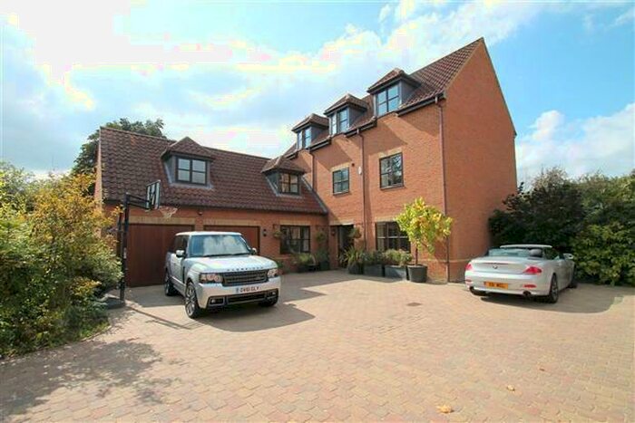 6 Bedroom Detached House To Rent In Hugh Parke Close, Loughton, Milton Keynes, MK5