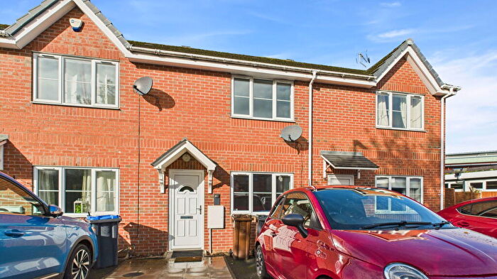 2 Bedroom Mews To Rent In Lorena Close, Biddulph, ST8