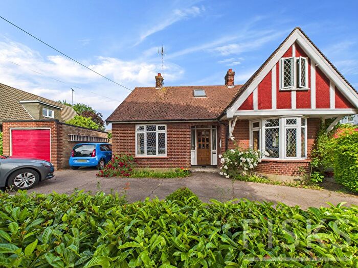 4 Bedroom Detached House For Sale In Grasmere Road, Benfleet, SS7
