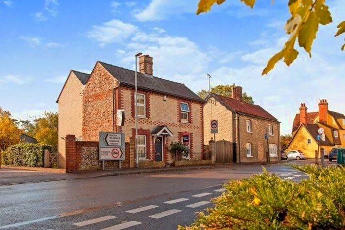 3 Bedroom Property To Rent In High Street, Cambridge, CB21