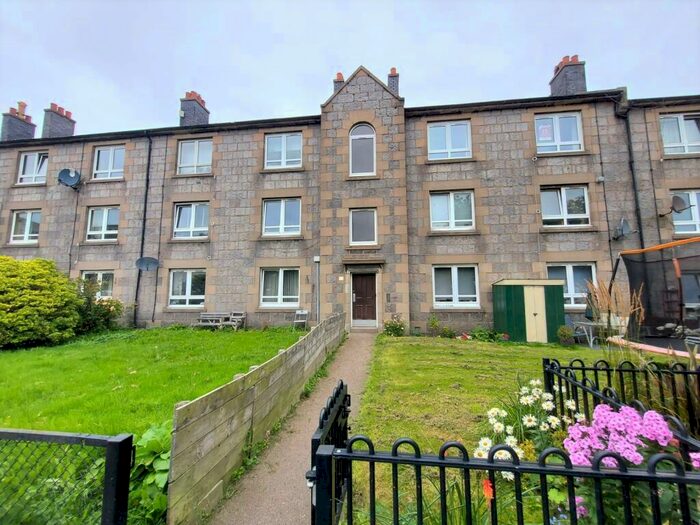 2 Bedroom Flat To Rent In School Road, Aberdeen, AB24