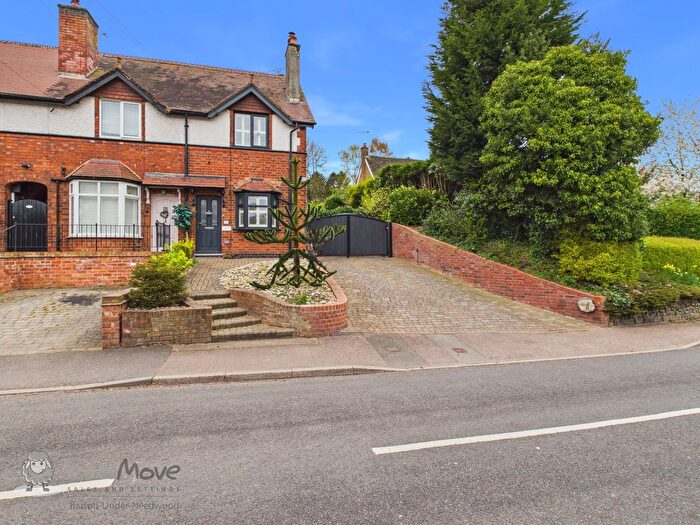 2 Bedroom Cottage For Sale In Robin Hood Cottages Main Street, Tatenhill, Burton-On-Trent, Staffordshire, DE13