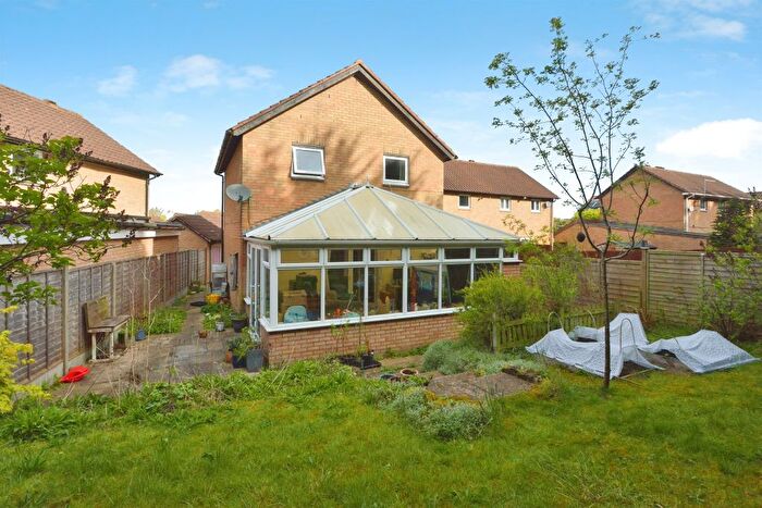 3 Bedroom Detached House For Sale In Cropwell Bishop, Emerson Valley, Milton Keynes, MK4