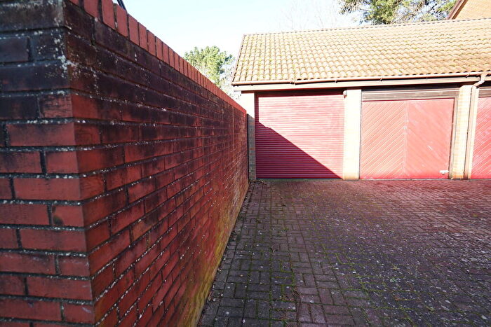 Garage / Parking To Rent In Newlyn Way, Ports, PO6
