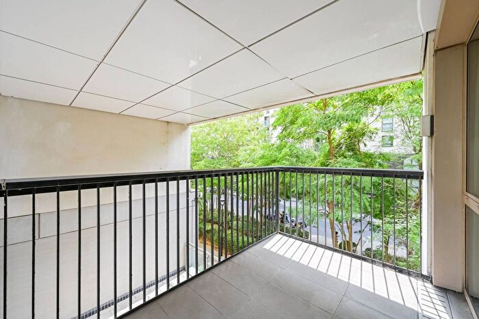 2 Bedroom Flat To Rent In Mira House, Priza Walk, Stratford, London, E20