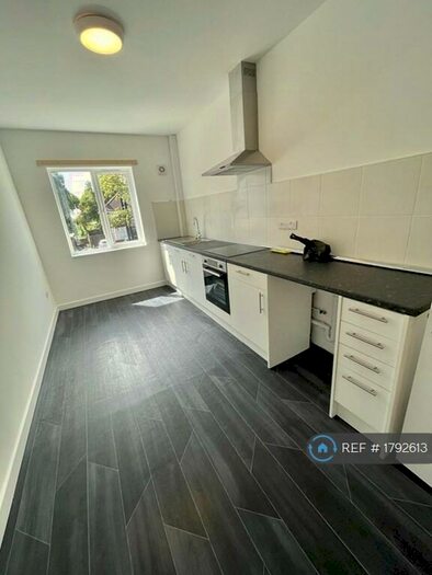 2 Bedroom Flat To Rent In Above Kingsbury Road, Erdington, Birmingham, B24