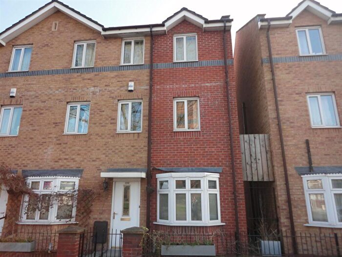 4 Bedroom House To Rent In C Stretford Road, Hulme, Manchester, M15