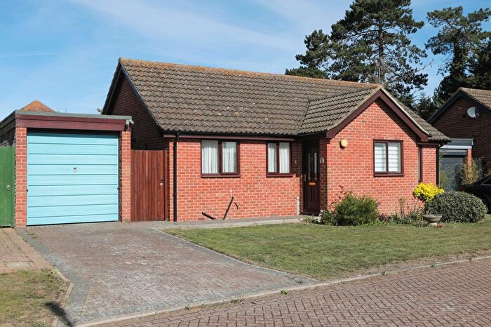 2 Bedroom Bungalow For Sale In Amos Close, Herne Bay, CT6