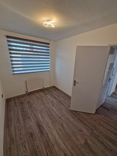 2 Bedroom Bungalow To Rent In Kealdale Road, Northampton, NN3