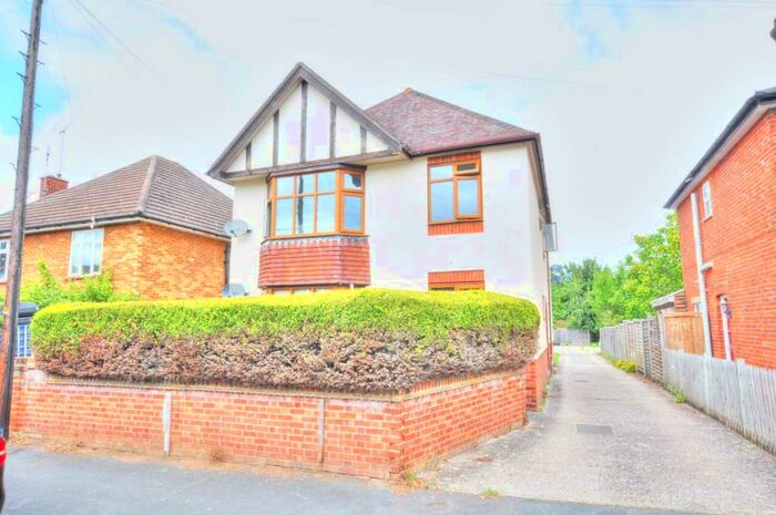 1 Bedroom Apartment To Rent In Penyston Road, Maidenhead, SL6