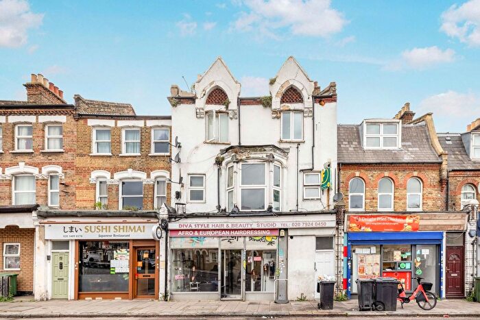 Studio To Rent In Milkwood Road, London, SE24