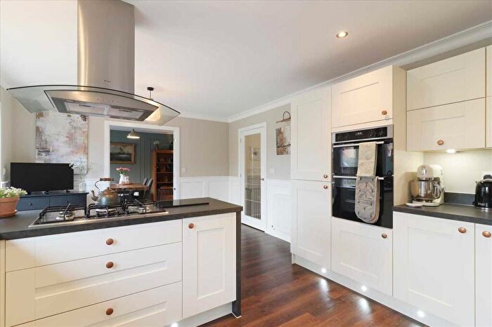 4 Bedroom Detached House For Sale In Poppy Crescent, Chesterfield, S41