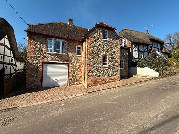 4 Bedroom Detached House To Rent In Burdett Street, Ramsbury, SN8