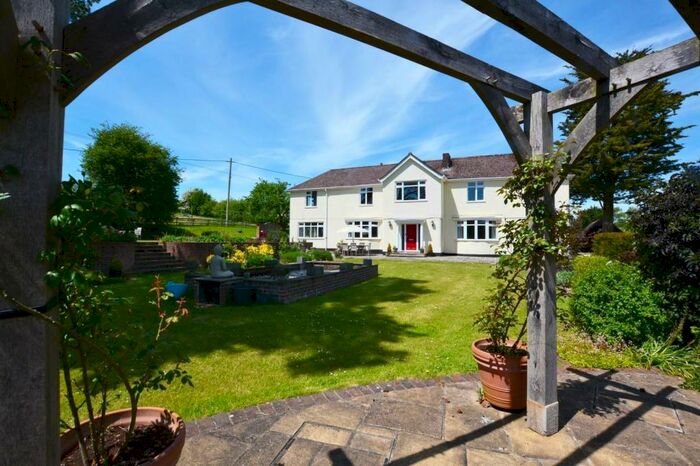 4 Bedroom Detached House For Sale In Winterborne Clenston, DT11