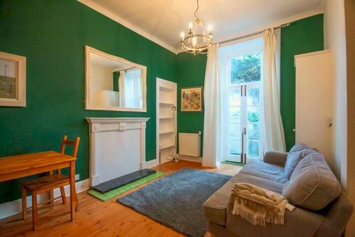 1 Bedroom Flat To Rent In Granton Road, Edinburgh, EH5