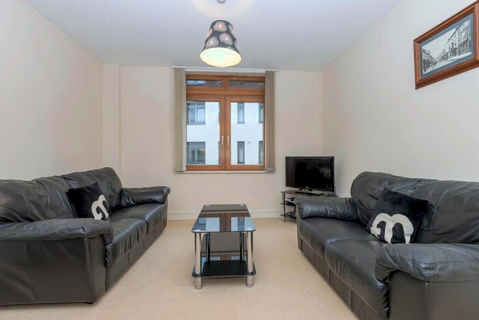 2 Bedroom Flat To Rent In Postbox, Upper Marshall Street, Birmingham, B1