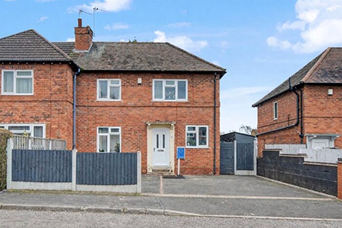 3 Bedroom Semi Detached House For Sale In Spencer Avenue, Sandiacre, Nottingham, NG10
