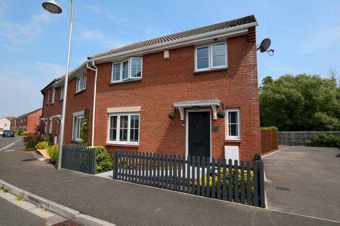 3 Bedroom End Of Terrace House For Sale In Willow Close, St Georges, Weston-super-Mare, BS22