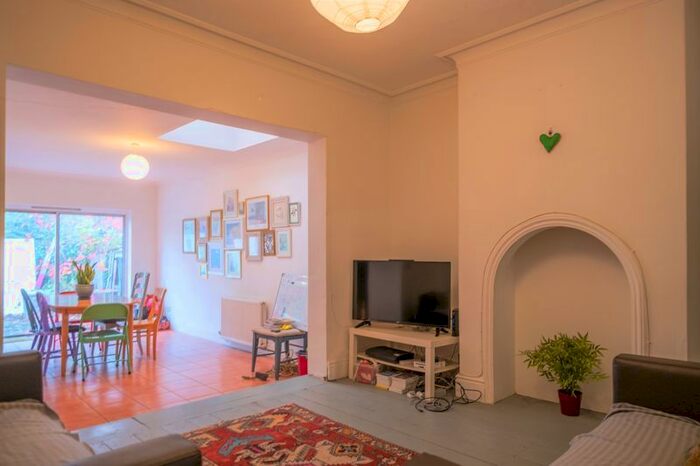 4 Bedroom Terraced House To Rent In St. Pauls Street North, Cheltenham, GL50