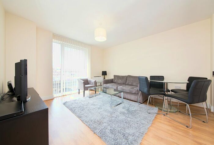 1 Bedroom Flat To Rent In Glenthorne Road, London, W6