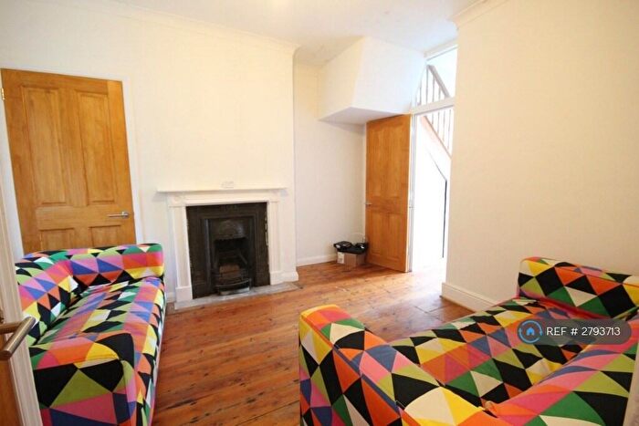 5 Bedroom Terraced House To Rent In Milner Road, Brighton, BN2