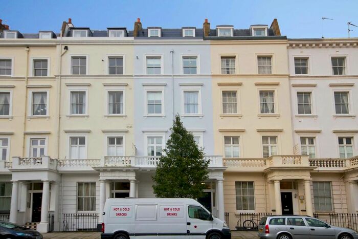 2 Bedroom Flat To Rent In Claverton Street, London, SW1V
