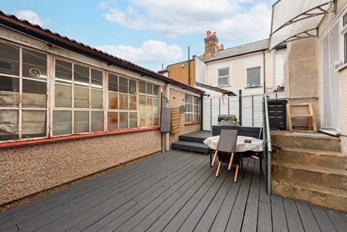 2 Bedroom Apartment For Sale In Vernon Road, Sutton, SM1