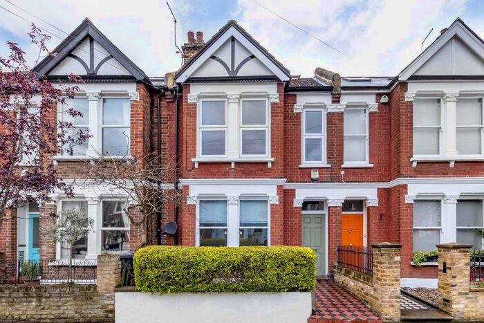 2 Bedroom Flat To Rent In Weston Road, London, W4