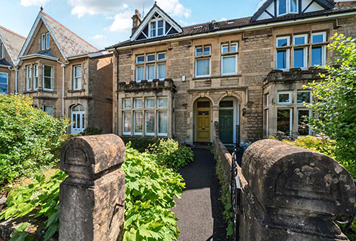 4 Bedroom Semi Detached House For Sale In Wellsway, Bath, Somerset, BA2