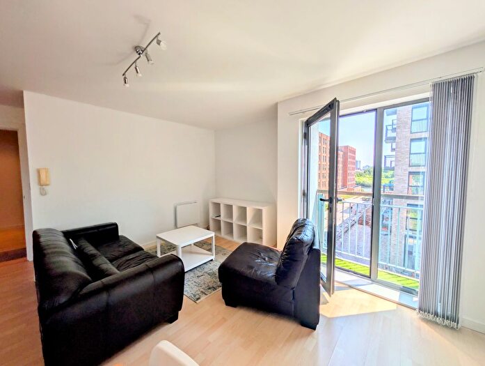 1 Bedroom Flat To Rent In Ordsall Lane, Salford, M5