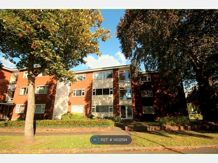 2 Bedroom Flat To Rent In Richmond Court, Leamington Spa, CV31